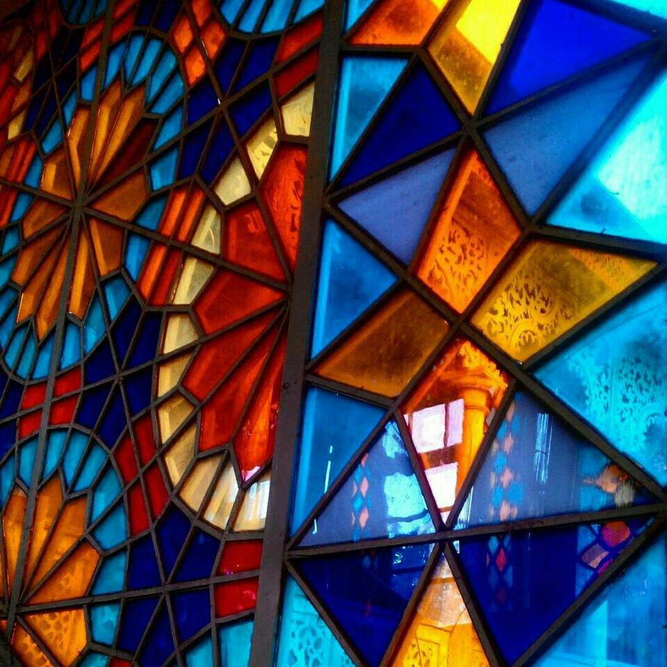 Tbilisi’s architectural jewel -The only stained glass house in the city geotv.ge
